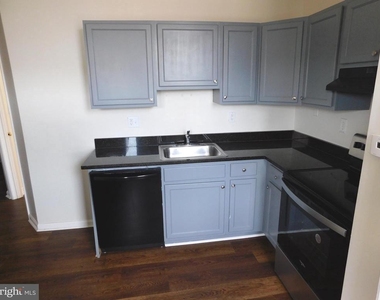2427 Lakeview Avenue - Photo Thumbnail 8