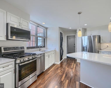 105 39th Street W - Photo Thumbnail 12