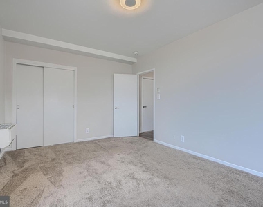 105 39th Street W - Photo Thumbnail 31