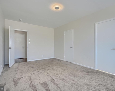 105 39th Street W - Photo Thumbnail 26