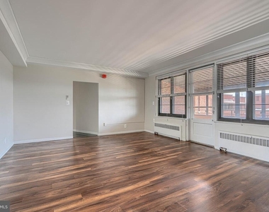 105 39th Street W - Photo Thumbnail 17