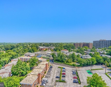 105 39th Street W - Photo Thumbnail 15