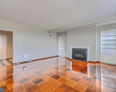 105 39th Street W - Photo Thumbnail 17
