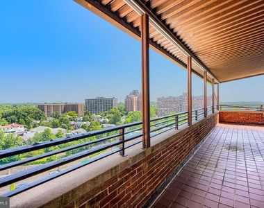 105 39th Street W - Photo Thumbnail 13