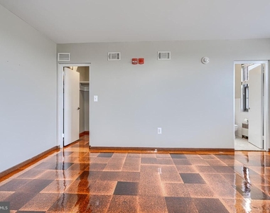 105 39th Street W - Photo Thumbnail 30