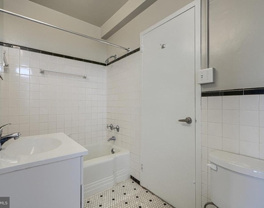 105 39th Street W - Photo Thumbnail 27
