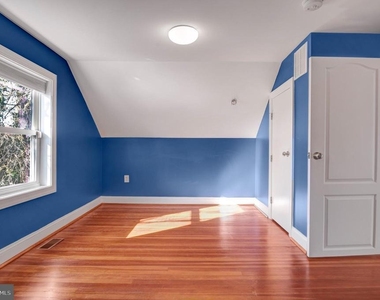 1202 President Street - Photo Thumbnail 12