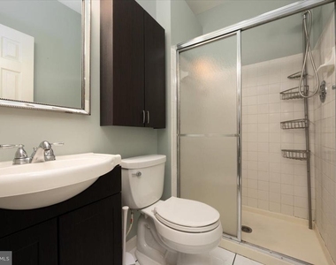 2209 Commissary Circle - Photo Thumbnail 16