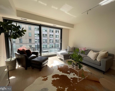 925 H Street Nw - Photo Thumbnail 16
