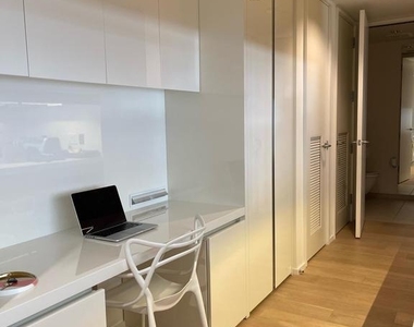 925 H Street Nw - Photo Thumbnail 17