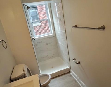 317 Decatur Street Nw - Photo Thumbnail 9