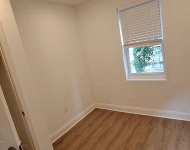 317 Decatur Street Nw - Photo Thumbnail 11