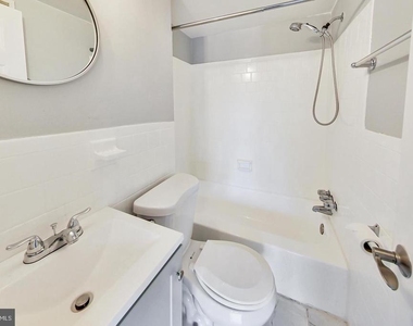 604 Longfellow Street Nw - Photo Thumbnail 11