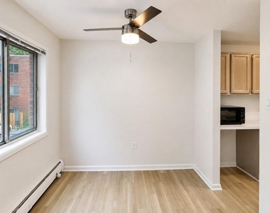 4465 Macarthur Boulevard Nw - Photo Thumbnail 12