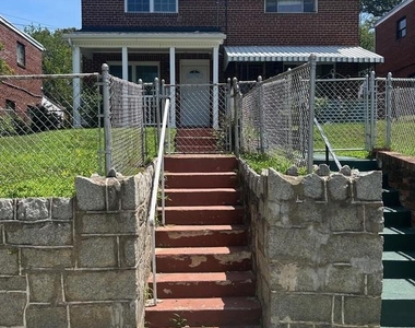 36 58th Street Se - Photo Thumbnail 1