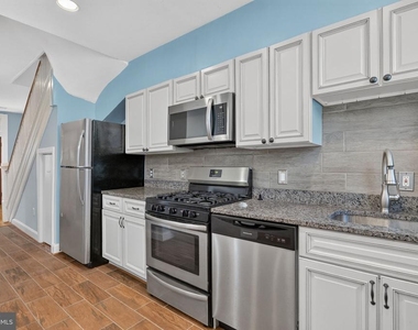 635 Kenyon Street Nw - Photo Thumbnail 14