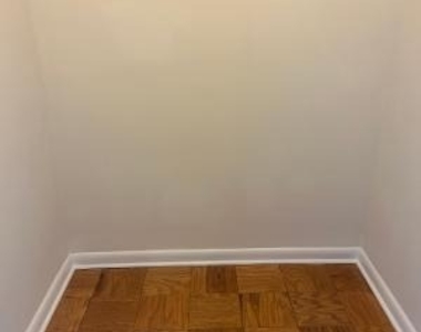 4201 Nw Cathedral Avenue Nw - Photo Thumbnail 4
