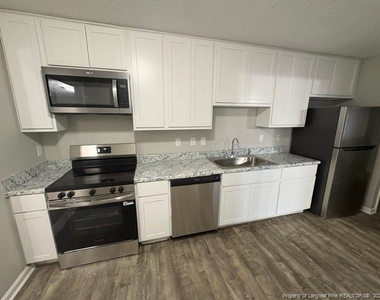 5613 Bowman Court - Photo Thumbnail 5