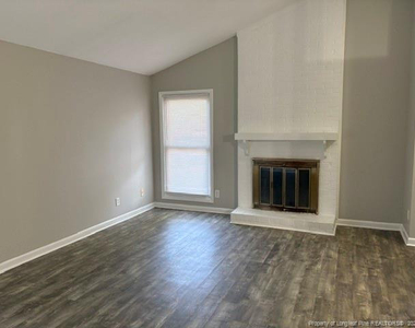 5613 Bowman Court - Photo Thumbnail 4