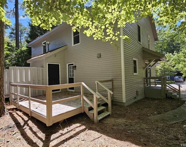 5906 Applewood Lane - Photo Thumbnail 12