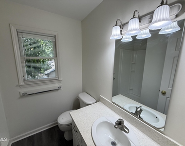 1506 Mc Donald Avenue - Photo Thumbnail 7