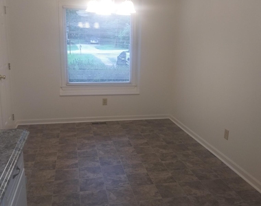 1506 Mc Donald Avenue - Photo Thumbnail 1