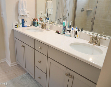 1634 Glacier Drive - Photo Thumbnail 27