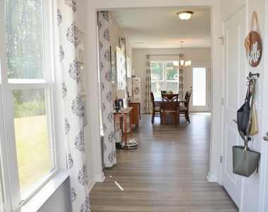 1634 Glacier Drive - Photo Thumbnail 5
