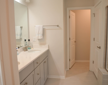 1634 Glacier Drive - Photo Thumbnail 26