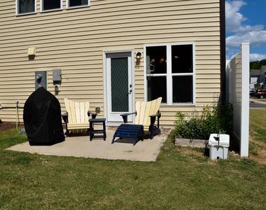 1634 Glacier Drive - Photo Thumbnail 29