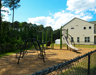 1634 Glacier Drive - Photo Thumbnail 34