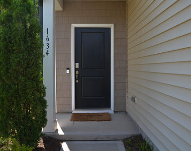 1634 Glacier Drive - Photo Thumbnail 1