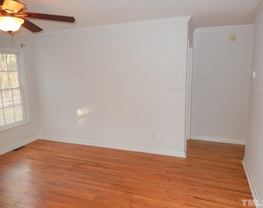 6610 Lipscomb Drive - Photo Thumbnail 2