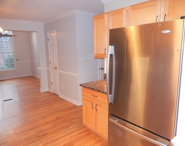 6610 Lipscomb Drive - Photo Thumbnail 11