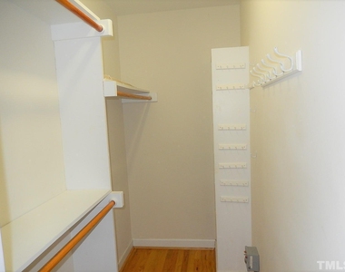 6610 Lipscomb Drive - Photo Thumbnail 17