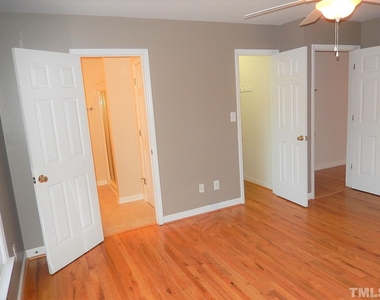 6610 Lipscomb Drive - Photo Thumbnail 16