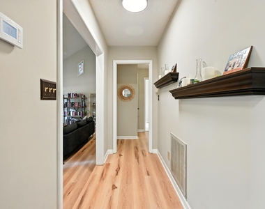4002 Westfield Drive - Photo Thumbnail 13