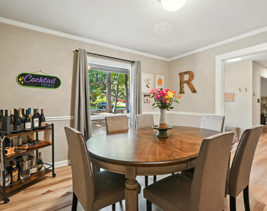 4002 Westfield Drive - Photo Thumbnail 12