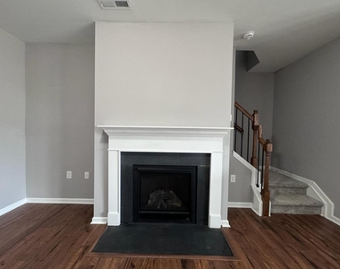 1024 Laceflower Drive - Photo Thumbnail 8