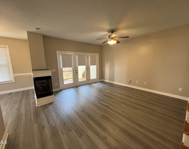 7706 Astoria Place - Photo Thumbnail 12