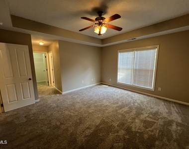 7706 Astoria Place - Photo Thumbnail 17