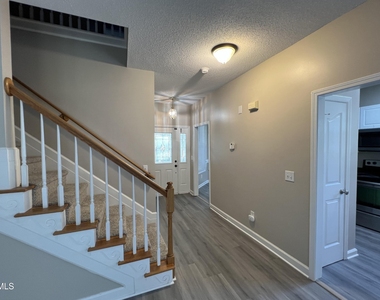 7706 Astoria Place - Photo Thumbnail 2