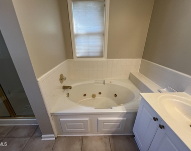 7706 Astoria Place - Photo Thumbnail 19