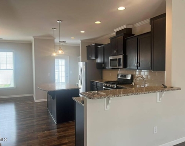 5419 Wallace Martin Way - Photo Thumbnail 4