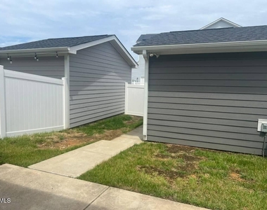 5419 Wallace Martin Way - Photo Thumbnail 23