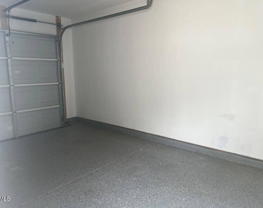 5419 Wallace Martin Way - Photo Thumbnail 26
