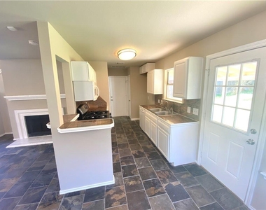 6417 Orange Blossom Way - Photo Thumbnail 3