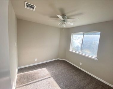 6417 Orange Blossom Way - Photo Thumbnail 10