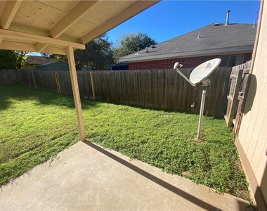 6417 Orange Blossom Way - Photo Thumbnail 16