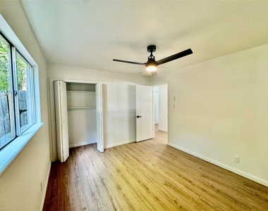 9506 Stonebridge Dr - Photo Thumbnail 24